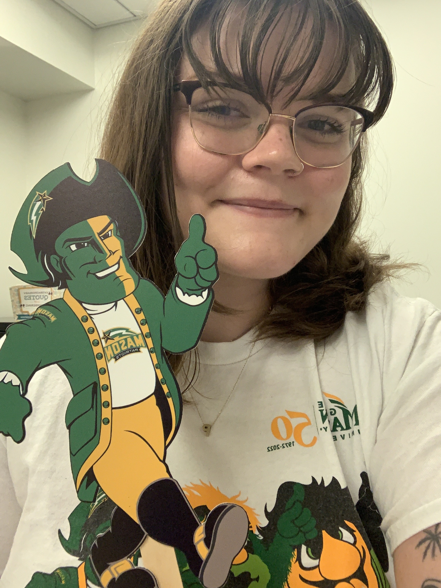 Posing with the flat patriot